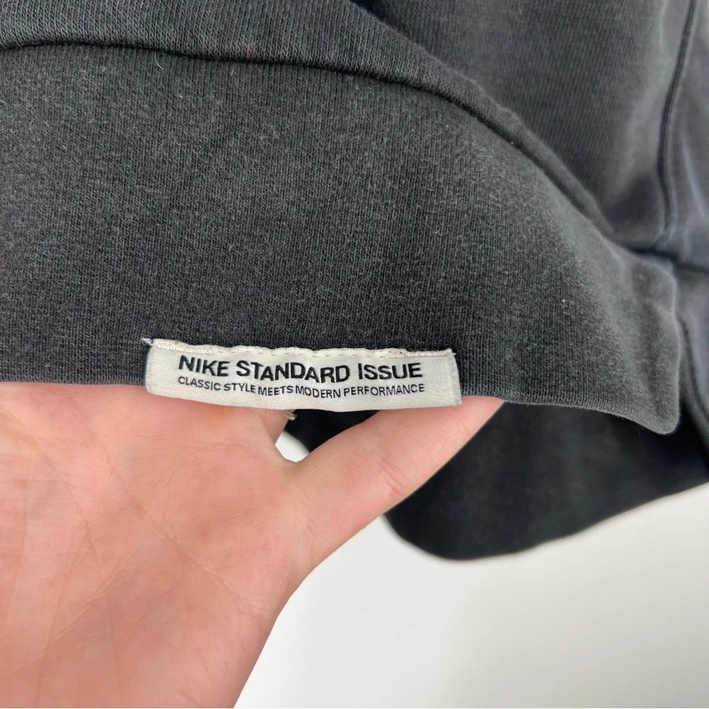 Nike Black Swoosh Fly Standard Issue Basketball Crew-Neck We Fly To Defy